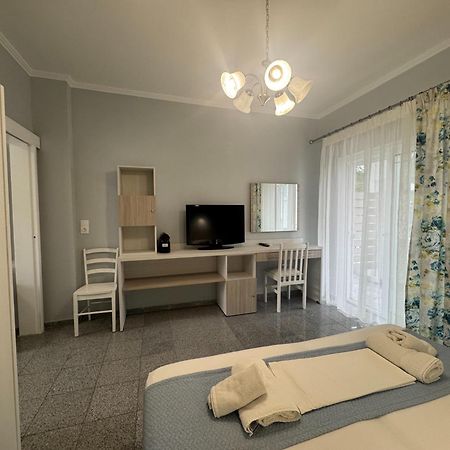 Diaporos Hotel Вурвуру Екстер'єр фото